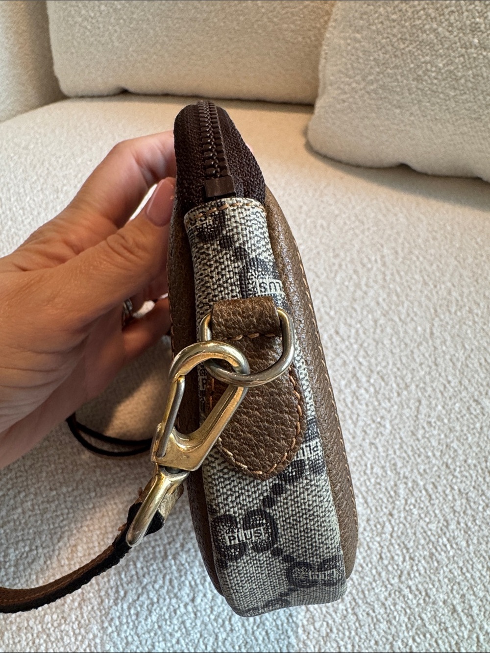 Gucci Beige and Brown Monogram Crossbody Bag - Picture 5 of 10